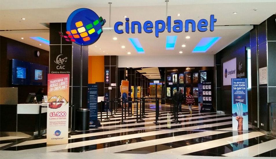 Foto 1 | Cineplanet alista expansiones en Lima y provincias pese a que cumple sentencia del Indecopi. El objetivo de la cadena es mantener el liderazgo en la exhibición de películas , dice la clasificadora , apelando a la baja penetración del mercado. Es que a pesar que la industria ha venido creciendo de forma importante, cerrando el año pasado en 619 pantallas (incluidas dos en el complejo UVK Asia que atiende solo en verano), que representa 19.5 pantallas por millón de habitantes, aún nos encontramos por debajo de otros países en América Latina, como México (con 52.9 pantallas) o Chile (22.3 pantallas por millón de habitantes). (Foto: Legis)