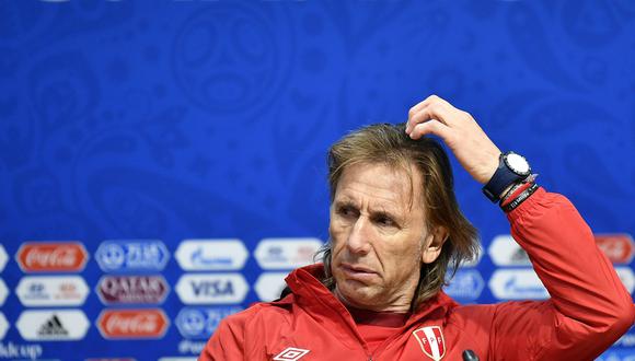 La conferencia de prensa que brindó Ricardo Gareca dejó dudas sobre la titularidad de Paolo Guerrero frente a Dinamarca. (Foto: AP)