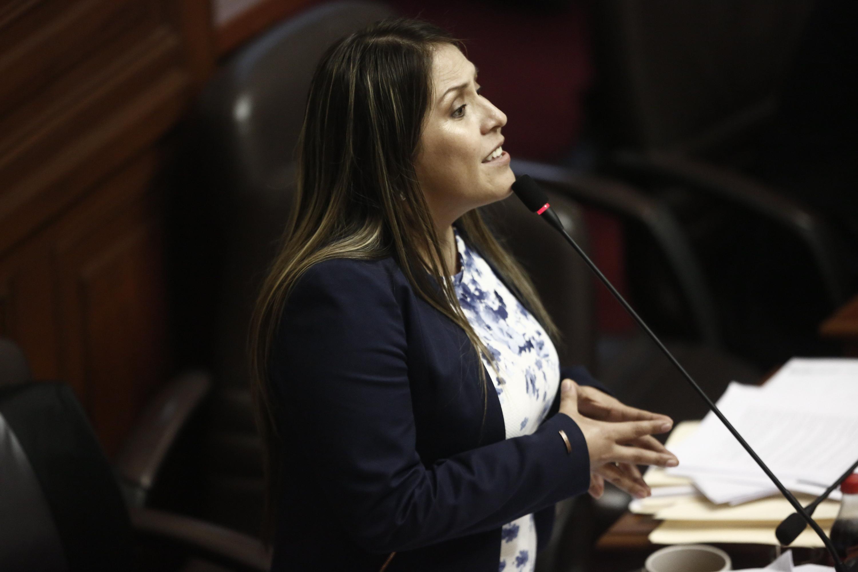 Yeni Vilcatoma descartó que denuncia contra el presidente busque su vacancia en el cargo. (Foto: GEC)