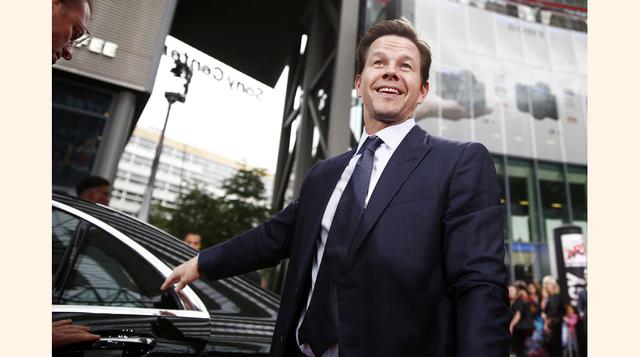 Familia Wahlberg. Patrimonio neto: US$ 246 millones. Mark Wahlberg se hizo un nombre en el mundo del espectáculo por ser el líder de la banda “Marky Mark and the Funky Bunch”. Su carrera musical no fue más allá de 1993, pero después comenzó a trabajar com