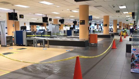 Se reportaron daños en el aeropuerto internacional Jorge Chávez tras sismo de 6,0 en Lima. (Foto: Hugo Curotto / GEC)
