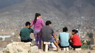 Editorial:Ser pobre en el Perú