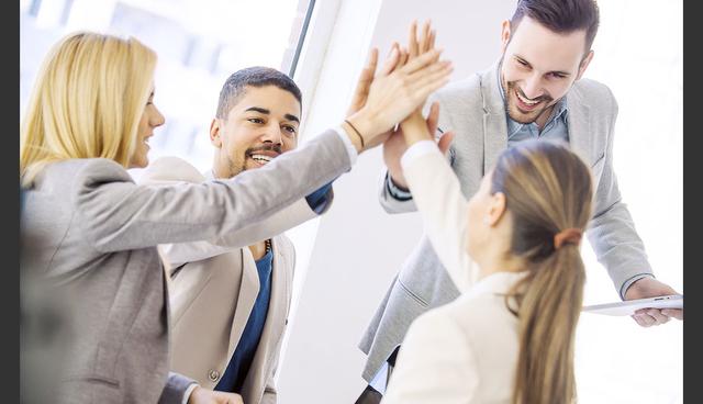 FOTO 10 | 10. Porque es mucho más divertido. Por último, pero no menos importante, está el factor de disfrutar lo que haces. Procura que en tu equipo haya buena comunicación y sana convivencia; ayudará a hacer más fácil y disfrutable cada proyecto.