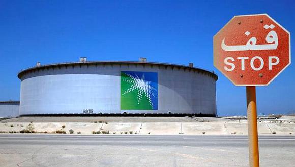 Los miembros de la OPEP y productores ajenos al cartel acordaron bajar su producción de petróleo para equilibrar el mercado y respaldar los precios. (Fuente: Reuters)<br>