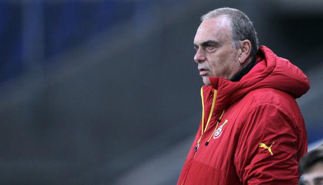 El técnico de este equipo es el israelí, Avram Grant. Asumió la dirección de este equipo desde noviembre de 2014 y su logro más grande durante este corto tiempo fue llegar a la final de la última Copa Africana de este año. (AFP)