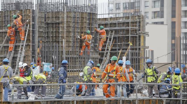 Lunes. La informalidad laboral en el Perú alcanza el 70% pero entre las empresas formales existe un índice de 25% de informalidad, advirtió la Superintendencia Nacional de Fiscalización Laboral (Sunafil). Foto: Gestión.