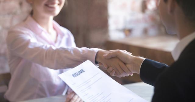 FOTO 2 | 2. Enriquecer tu CV (Foto: iStock)