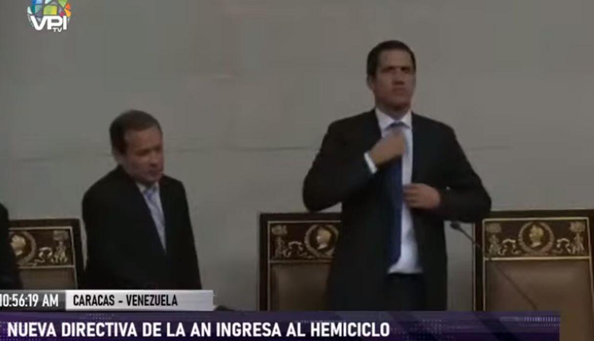 Venezuela: Juan Guaidó logra entrar al Parlamento. (Foto: Captura)