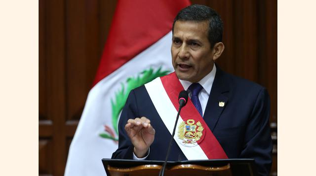 Ollanta Humala, presidente del Perú, tiene un sueldo mensual de aproximadamente S/ 15,000 mensuales, lo que es equivalente a US$ 4,411.