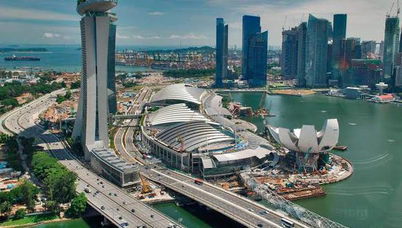 En comparación con el trimestre anterior, la economía de Singapur cayó 10.6%, según cifras del Ministerio de Comercio que revisó a la baja su previsión anual.