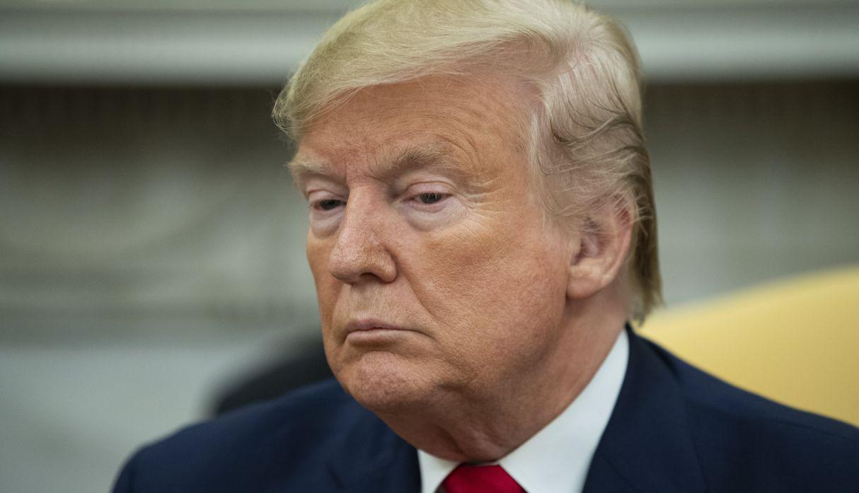 Un sondeo de AP-NORC Center realizado a finales de octubre concluyó que 47% de los estadounidenses apoyan el proceso de juicio político, comparado con 38% que lo rechaza. (Foto: AP)