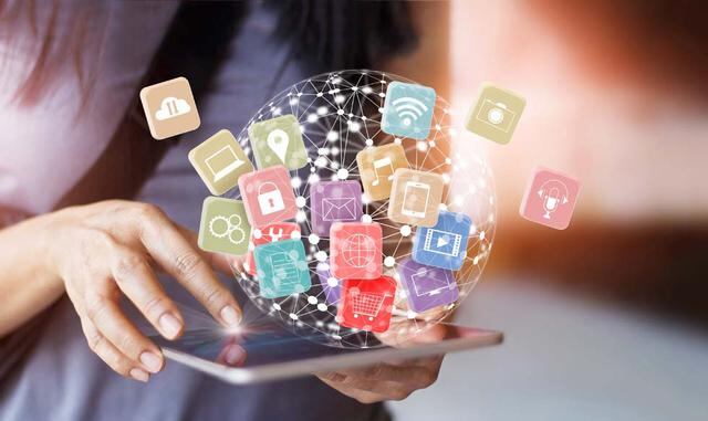 FOTO 5 | Anuncios inteligentes: los anuncios pueden volverse demasiado inteligentes por su propio bien. Más de la mitad de los usuarios de realidad aumentada (RA)/realidad virtual (RV) piensan que los anuncios serán tan realistas que eventualmente reemplazarán a los mismos productos.