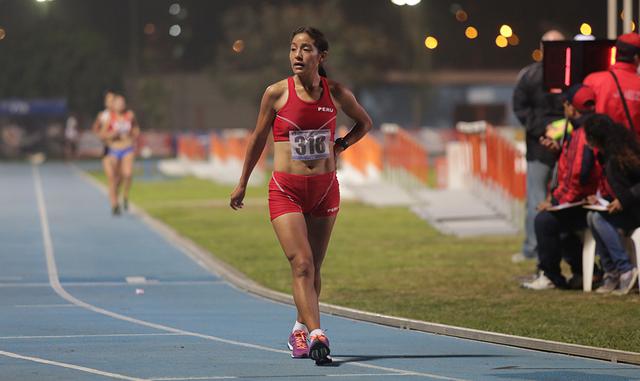 Foto 6 | Para el 1.3% de peruanos, Inés Melchor es la mujer del año.