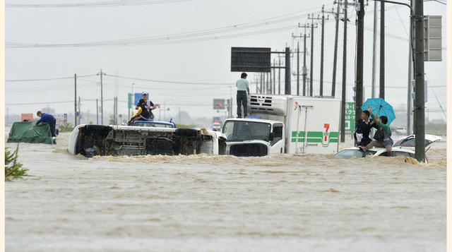 Las autoridades emitieron advertencias a cinco millones de personas en áreas al este y norte de Tokio sobre la posibilidad de que caigan lluvias de una intensidad única en 50 años.