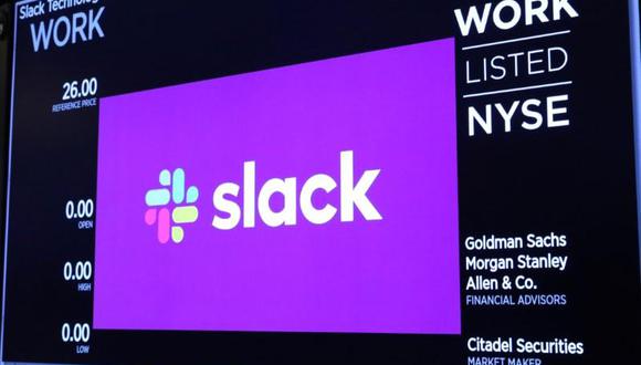 El logo de Slack Technologies Inc. se ve en una exhibición en el piso de la Bolsa de Valores de Nueva York (NYSE) durante la opa de la compañía en Nueva York, EEUU, 20 de junio de 2019. (Foto: Reuters)