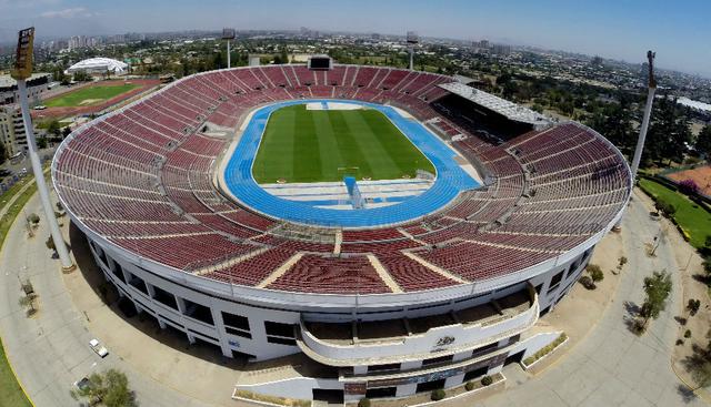 El Estadio Nacional, situado en la capital chilena de Santiago, cuenta con una capacidad de 48 mil espectadores, y será la sede de la esperada final. (Fuente: AFP)