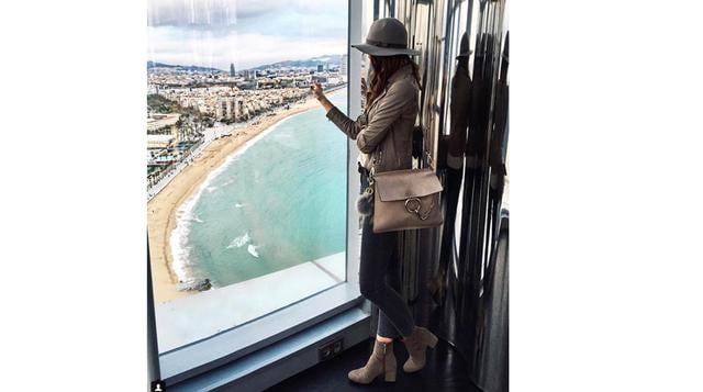 10. W Barcelona. Todo tiene que ver con las vistas en este impecable hotel citadino: se emplaza en un edificio con forma de barco justo al borde del paseo de la Barceloneta. Pida una habitación en un piso alto que enfrente tanto a la ciudad como al mar o 