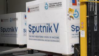Luis Roel pide al Ejecutivo informar si impide a Rusia negociar vacunas con privados