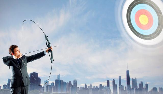 FOTO 6 | 6. Determinar objetivos razonables. Otro tema de fin de año con las metas personales y profesionales. Quizás las hayas cumplido y superado; aunque posiblemente quedaron algunas en el camino. Piensa tu plan de metas del nuevo año como un proceso, y divídelas en mini-metas que podrás alcanzar más rápido. Deben ser creíbles, medibles, concretas y sostenidas en el tiempo. Es preferible que te plantees dos o tres propósitos sensatos, a tener una lista interminable que acabará por abrumarte.