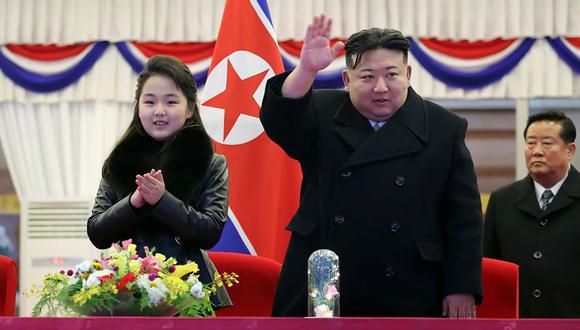 Kim Jong-un y su hija Ju Ae| Foto: difusión
