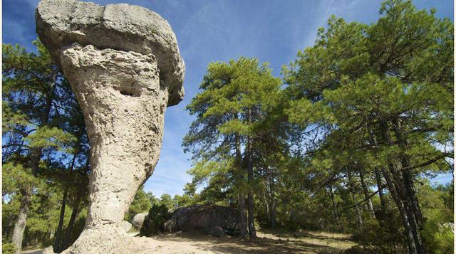La Ciudad Encantada (Cuenca, España). Un poco más humilde que los paisajes mostrados aquí, pero por cercanía y simpatía merece figurar en esta lista.