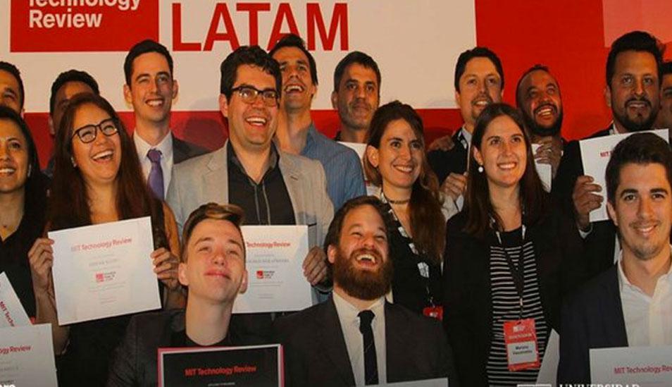 FOTO 1 | EMPRENDEDORES

Matheus Goya | AppProva (Brasil) *mención especial

Cristina de la Peña | Synapbox (México)

Sebastián Kanovich | dLocal (Uruguay)

Mariana Vasconcelos | Agrosmart (Brasil)

Michael Kapps | TNH Health (Brasil)

Aline Oliveira | Traive (Brasil)

Aldo Raúl Luévano (México) | Roomie