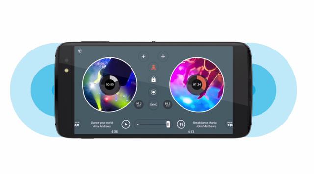 Por si fuera poco, IDOL4 es reversible 300%: su interfaz y sonido se ajustan independientemente de que el teléfono sea tomado por arriba o por abajo, al igual que de izquierda a derecha. Por ello, las rejillas de los altavoces están ubicadas estratégicame