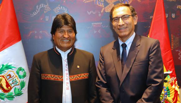 Evo Morales, presidente de Bolivia y Martín Vizcarra, presidente de Perú. (Foto: AFP)