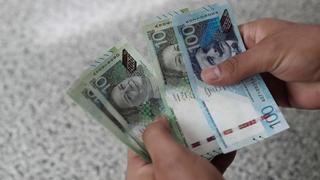 Más retiros de AFP afectarían rentabilidad de fondos y elevarían cotización del dólar