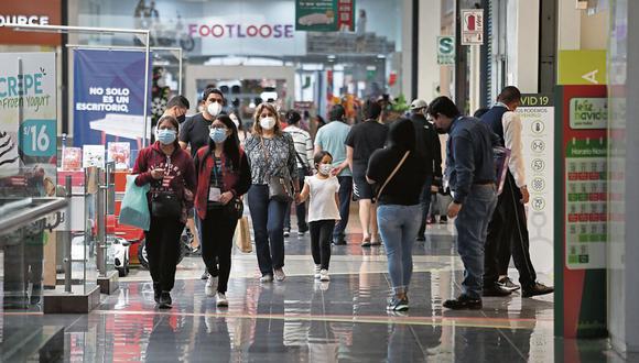 A la recuperación de locales en los centros comerciales, suman las recientes medidas dictada por el Gobierno, como la ampliación de aforos que permitirá mayor flujo de personas. (Foto: GEC)