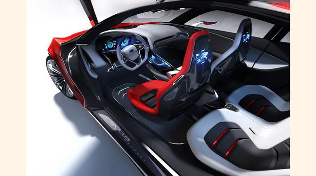 Ford propuso colocar un sistema con el que el usuario pueda estacionar su auto con tan solo digitar dicho comando en su Smartphone. Se desconoce cuándo sería la fecha de estreno de esta innovación. (Foto: Latercera)