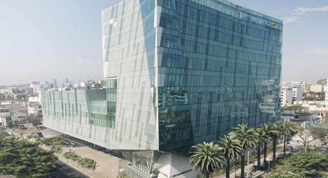 Las clínicas privadas del país vienen retomando sus programas de inversión, ante la entrada del nuevo gobierno y las mejores perspectivas económicas y de confianza empresarial en el país. Así, entre el 2016 y el 2019, se estima que las clínicas privadas i