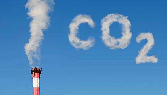 El mecanismo CCS (por su sigla en inglés) transporta el CO2 desde el lugar donde se emite, normalmente una chimenea, y lo almacena, generalmente en un emplazamiento geológico, para evitar su liberación a la atmósfera. (Foto: iStock)