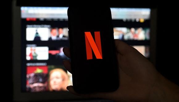 La decisión de crear un nuevo plan de suscripción a bajo costo llega tras una pérdida de competitividad de Netflix en el mercado de las plataformas de ‘streaming’. (Foto: Olivier Douliery | AFP)