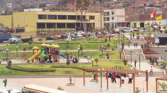 Villa María del Triunfo tiene un déficit habitacional de 40,168 unidades de vivienda lo que representa el 6.6% de todo el déficit de Lima Metropolitana.