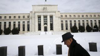 Fed debería seguir recortando tasas, pese a baja cifra de desempleo, según asesor comercial de Casa Blanca