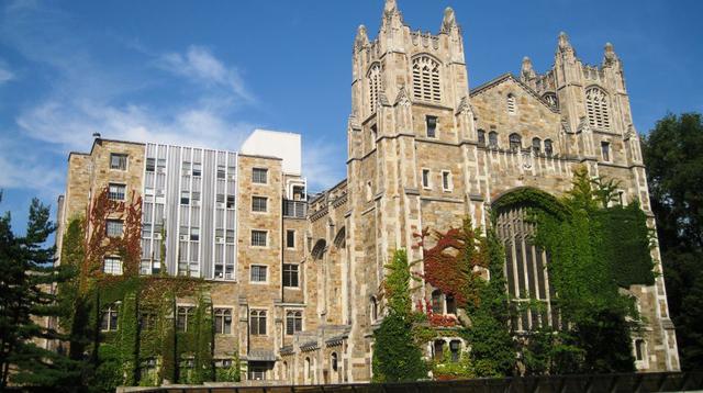 13. Universidad dfe Michigan. El 86% de sus egresados obtiene empleo después de nueve meses de terminar la carrera.