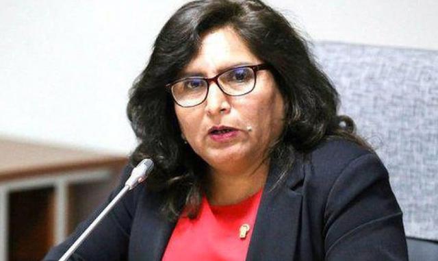 FOTO 9 | 9.- Betty Ananculi. Un caso parecido al de Ponce es el de Betty Ananculi quien mintió en su hoja de vida. La congresista por Ica viene siendo investigada por la fiscalía luego que se conociera irregularidades en cuanto a los años en los que estudió en el colegio.

La prueba radica en que en el ministerio de Educación solo existen registros de sus notas en primero y segundo de secundaria. El delito por el cual es investigada es contra la fe pública.