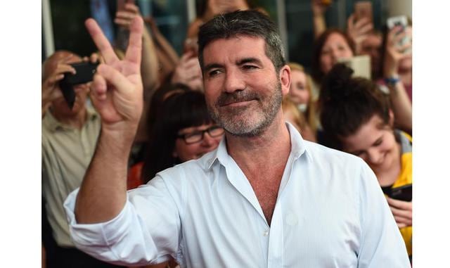 El consejero de Simon Cowell. El productor de importantes programas de televisión como American Idol recurrió a un mentor multimillonario británico llamado Sir Phillip Green después de sentirse un poco frustrado.