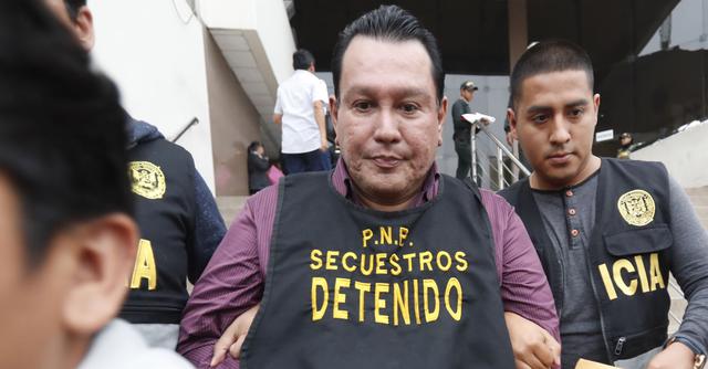FOTO 2 | El ex gobernador regional del Callao, Félix Moreno, fue capturado por miembros de la Policía Nacional la noche del 11 de noviembre. Moreno estuvo 10 meses prófugo y sobre él pesan dos sentencias de cinco años de prisión efectiva por los casos Corpac y Fundo Oquendo.  (Foto: Andina)
