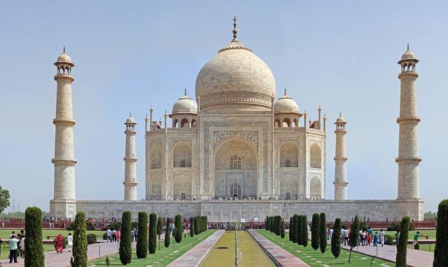 FOTO 3 | India. 2017: 7. 2018: 5. 2022: 5. 2027: 3. 2032: India será la TERCERA economía más grande del mundo.