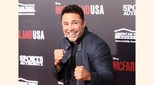 Óscar De La Hoya: Fue uno de los rivales más importantes que ha tenido Mayweather en su carrera. Se enfrentaron el 5 de mayo del 2007 en la Grand Garden Arena de Las Vegas y Mayweather ganó. Celebrity Net Worth calcula que obtuvo US$ 25 millones por este 