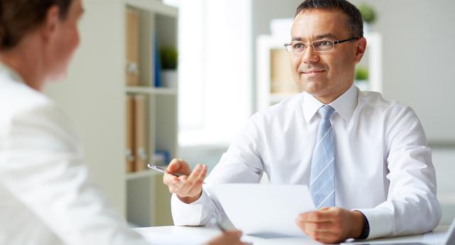 FOTO 3 | 3. Currículum adaptado a cada oferta
Te recomendamos que te hagas un curriculum específico para el área que quieras buscar trabajo. Si bien es muy normal centrarse en diversos sectores, lo adecuado es poder adaptarnos a las necesidades a cubrir para un puesto determinado. (Foto: Freepik)