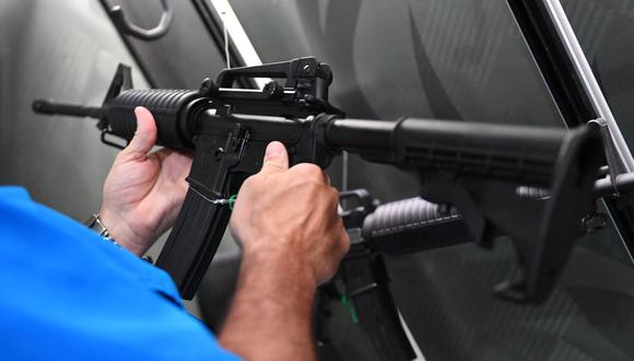 El tiroteo en la escuela primaria de Uvalde, en Texas, ha despertado de nuevo el debate sobre las armas. (Foto: Patrick T. FALLON / AFP)