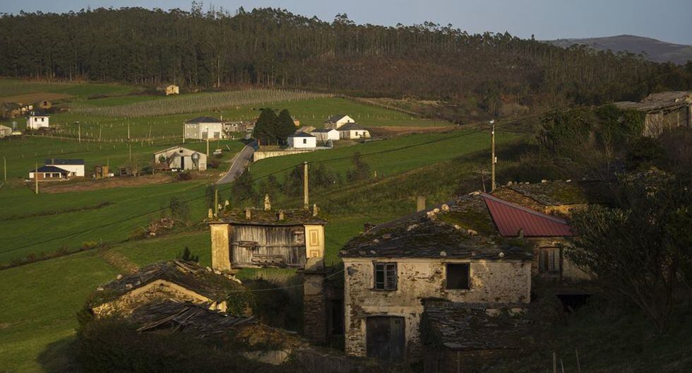Compre una aldea fantasma en España por US 96,000 Fotogalerías Gestión