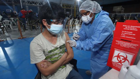 Suspenden vacunación con las dosis de AstraZeneca a jóvenes que cumplirán 18 años en diciembre. (Foto referencial: Geresa Cusco)