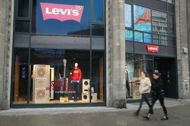 FOTO 7 | El franquiciante te deberá informar sobre del sector en el que se desarrolla la franquicia en cuanto a su situación, evolución y perspectivas.