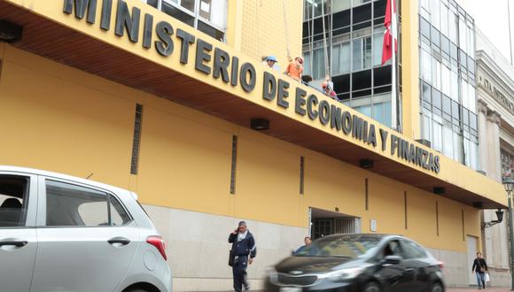 La ministra María Antonieta Alva proyectó que la economía pueda estar operando al 80% de su capacidad a finales de la segunda etapa y al 95% al término de la cuarta. (Foto: GEC)