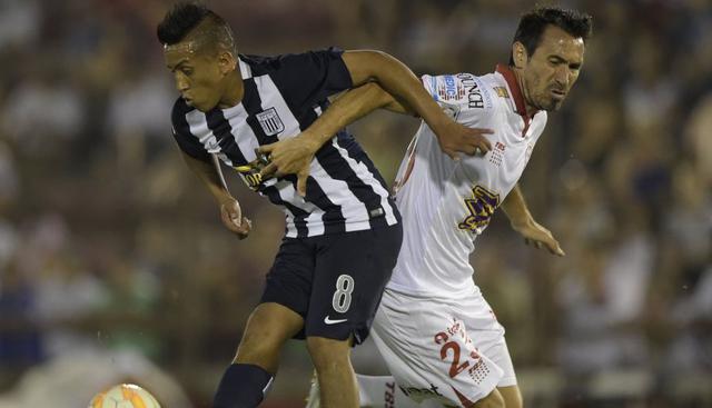 Christian Cueva; Es uno de los jugadores más habilidosos en la delantera de Alianza Lima.  Transfermarkt.es estima que Cueva es el jugador más caro del equipo, ya que vale más de 854 mil dólares. (AFP)