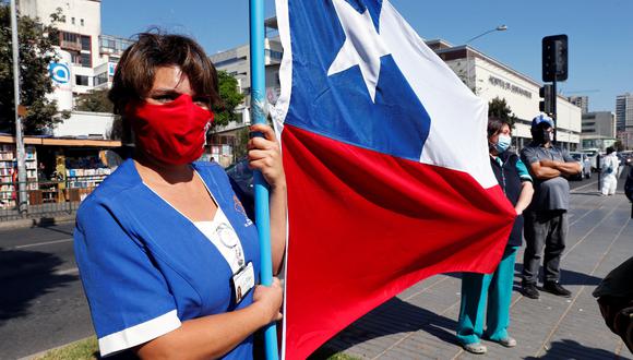 Chile exhibe una baja tasa de mortalidad en relación al número de contagiados. (REUTERS / Rodrigo Garrido).